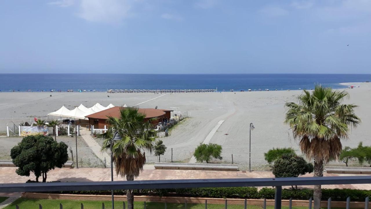 Mare Blu Apartment Gizzeria Ngoại thất bức ảnh